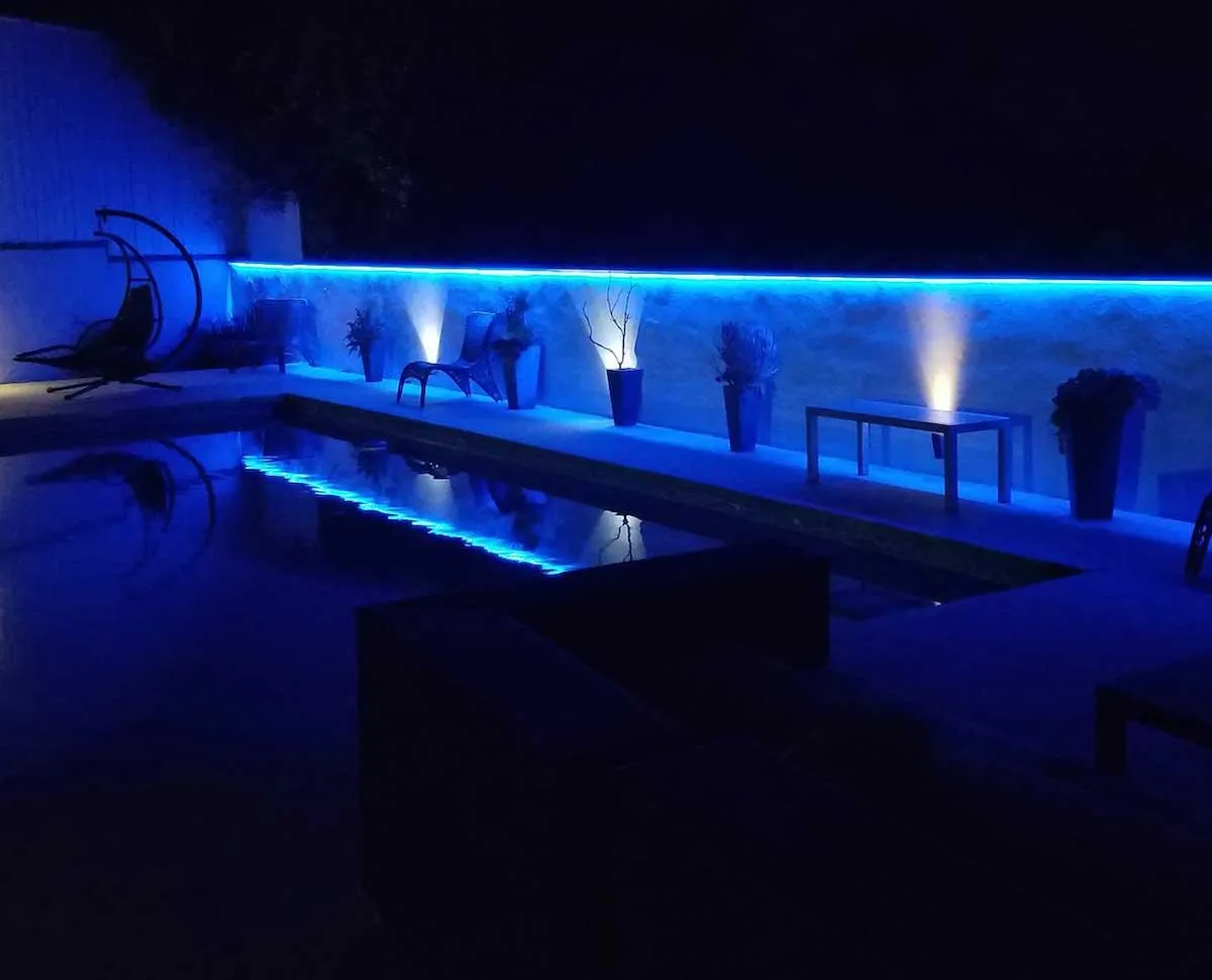 Blue LED Neon Flex AC 220V 240V 8x16mm 120LEDs/m IP65 Waterproof with UK Plug