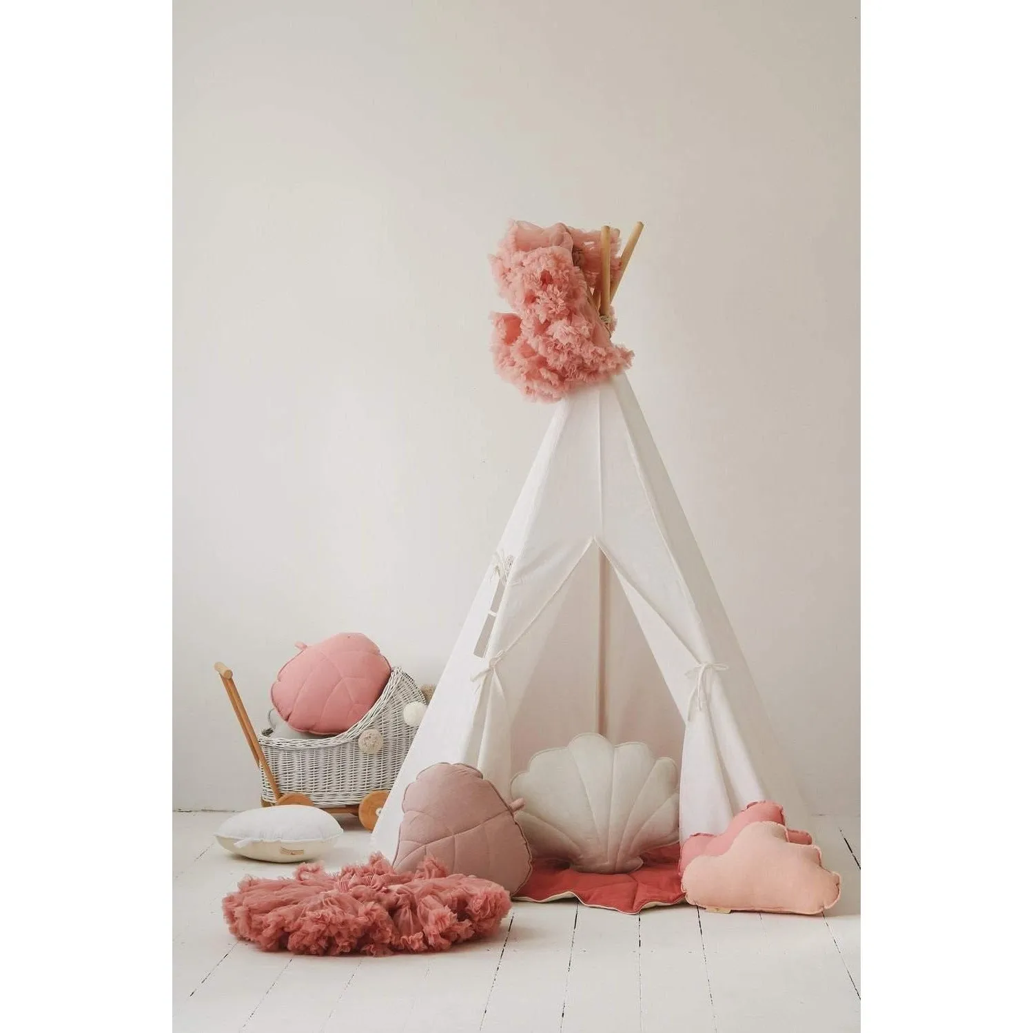 Snow White Teepee Tent