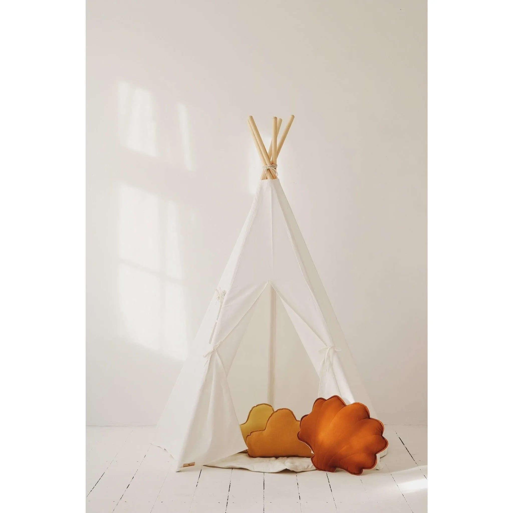 Snow White Teepee Tent
