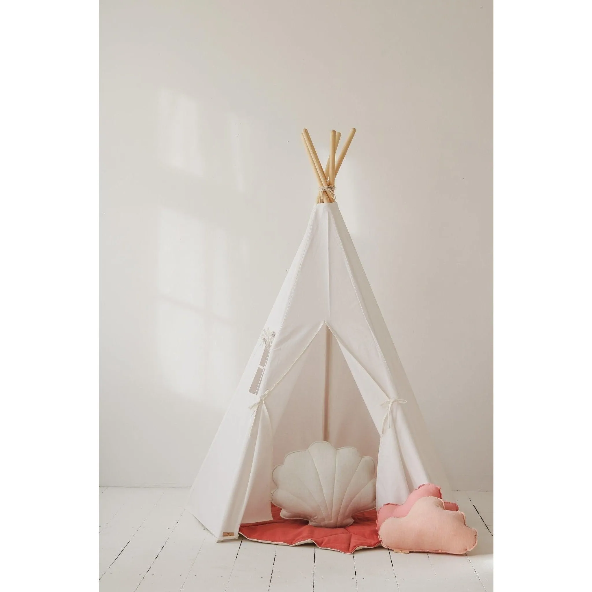 Snow White Teepee Tent