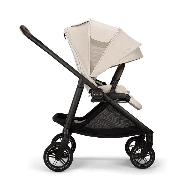 SWIV Stroller by Nuna