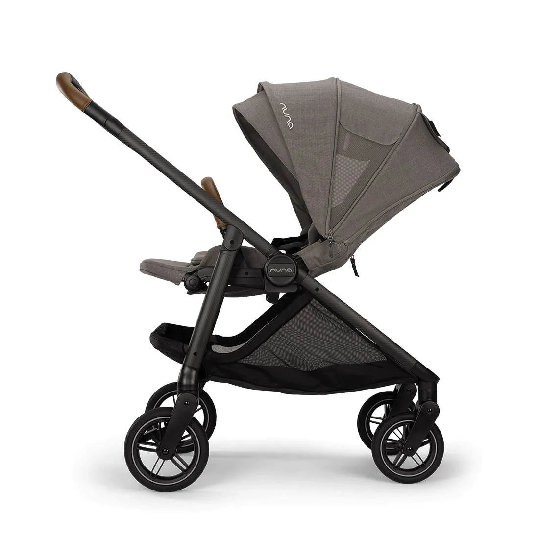 SWIV Stroller by Nuna