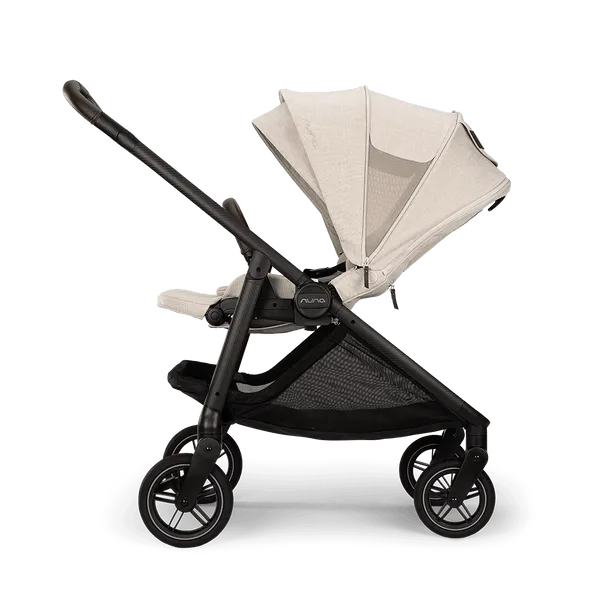 SWIV Stroller by Nuna